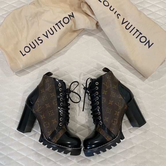 Authentic LOUIS VUITTON Star Trail Ankle boot. Monogram canvas. MINT CONDITION - Picture 4 of 4